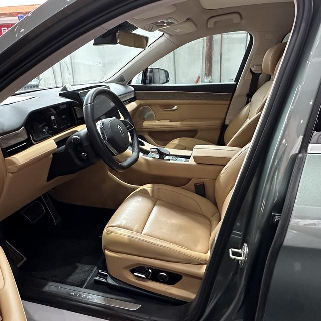 Certificated Pre-Owned Wenjie M5 2022 Extended-Range Rear-Wheel Drive Standard Version -u22408388