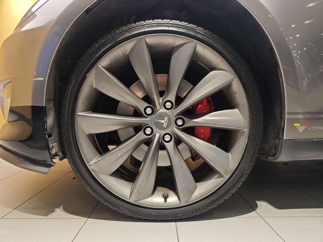 Model S 2014 Version P85