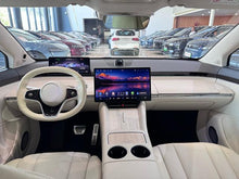 Certificated Pre-Owned Zhijie R7 2024 All-Electric 100kWh Ultra Four-Wheel Drive Version