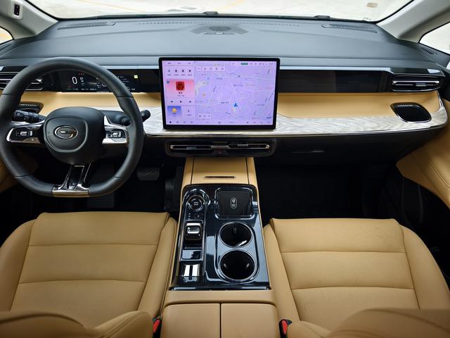 Certificated Pre-Owned GAC Trumpchi E8 PHEV 2024 2.0ATK 150km MAX+