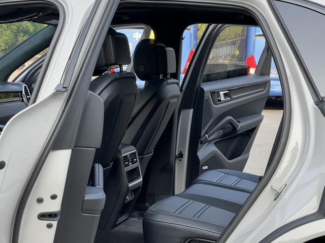 Certificated Pre-Owned Porsche Cayenne E-Hybrid 2021 Cayenne E-Hybrid 2.0T -u22388063