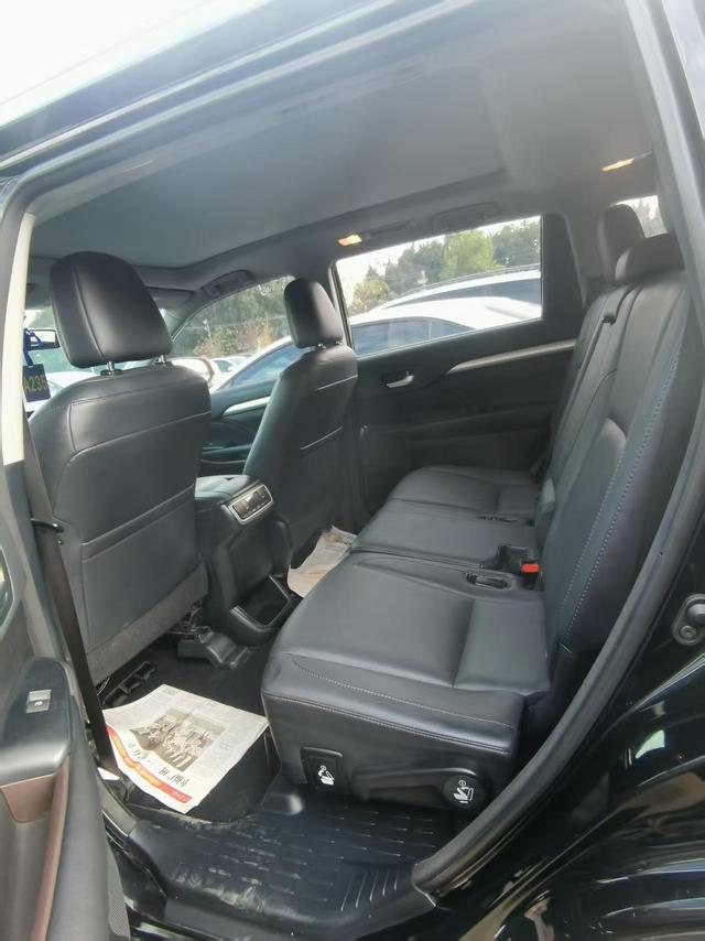 Certificated Pre-Owned Highlander 2015 2.0T 4WD Luxury 7-Seater - u22650343