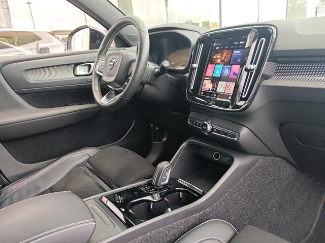 Pre-Owned Volvo XC40 EV 2021 Model P8 Pure Electric AWD Inscription R-Design