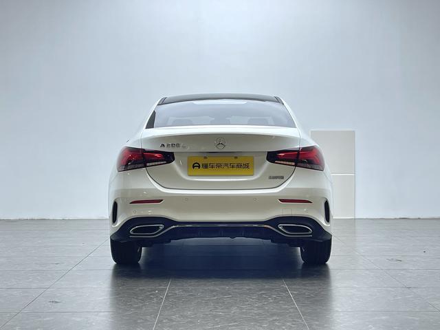 Certificated Pre-Owned Mercedes-Benz A-Class 2022 Refreshed A 200 L Sport Sedan Fashion Edition - u22569380