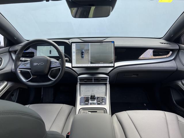 Certificated Pre-Owned BYD Seal 07DM 2025 Intelligent Driving Edition DM-i 125KM Premium Version -u21961066