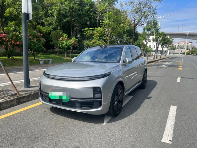 Pre - Owned 2022 Li L9 Max Edition
