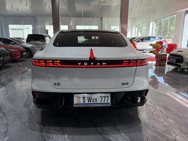 Certificated Pre-Owned Voyah Zhuiguang PHEV 2024 Ultra-Long Range Four-Wheel Drive Flagship Edition -u22310680