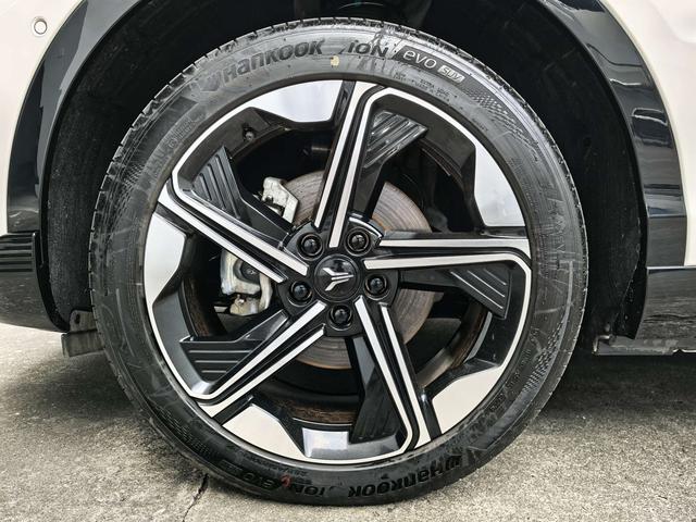 Pre-Owned Voyah Zhiyin 2024 Long Range Extended Edition