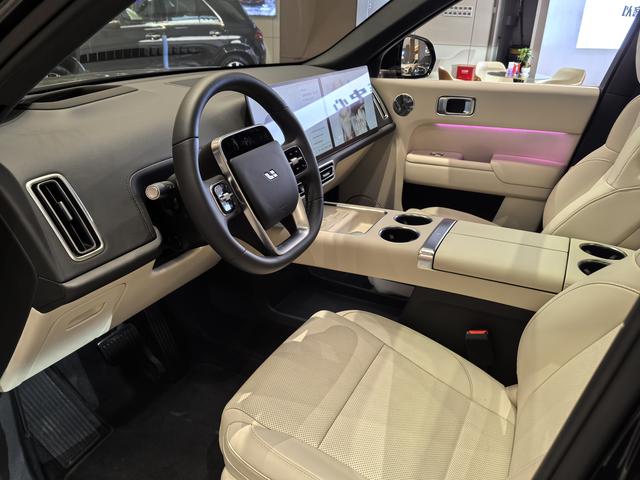 Pre - Owned 2025 Li L9 Ultra Intelligent Upgraded Edition