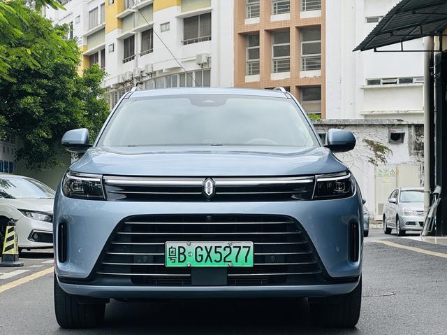 Pre - Owned 2024 AITO M7 Plus Five - seat Rear - wheel Drive Edition