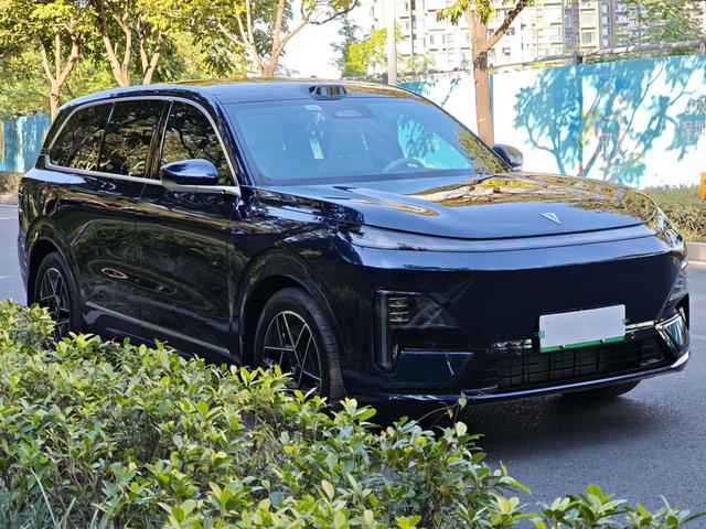 Pre - Owned Shenlan S09 2025 Rear - Wheel Drive Ultra+