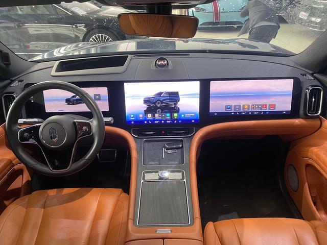 Certificated Pre-Owned Wenjie M9 2024 Extended Range Max Six-Seater Version -u22532005