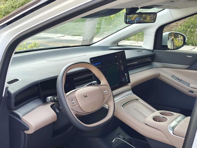 Certificated Pre-Owned XPENG X9 2025 All-Electric 740 Ultra-Long Range Max -u22483375