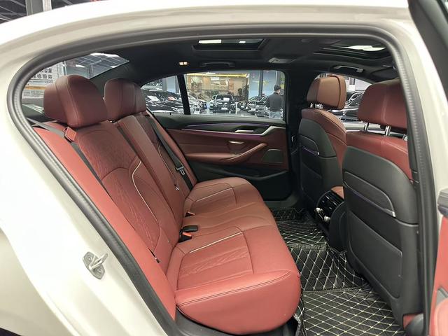 Certificated Pre-Owned BMW 5 Series 2023 Facelift 530Li Exclusive M Sport Package - u22049542