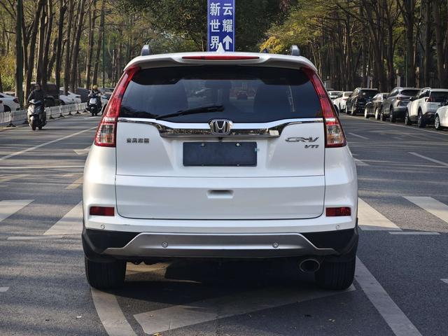 Certificated Pre-Owned Dongfeng Honda CR-V 2015 2.4L Two-wheel Drive Luxury Edition - u22558905