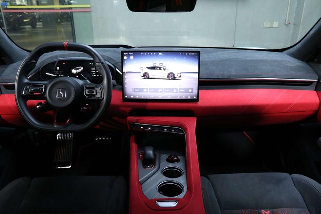 Certificated Pre-Owned ZEEKR 001 FR 2023 100kWh Four-Wheel Drive -u22714949