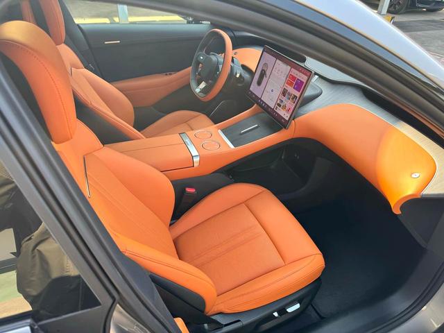 Certificated Pre-Owned Xiaomi YU7 2025 Ultra Long Range High-Performance Four-Wheel Drive Max Edition -u22560226