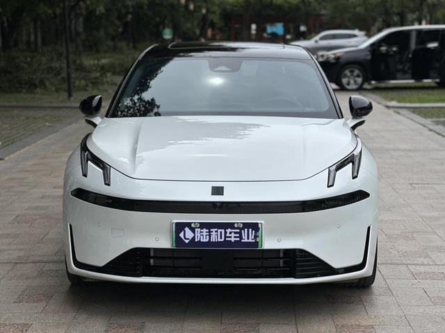 Certificated Pre-Owned Lynk & Co 07 EM-P 2024 126 Long Range Halo -u21388054