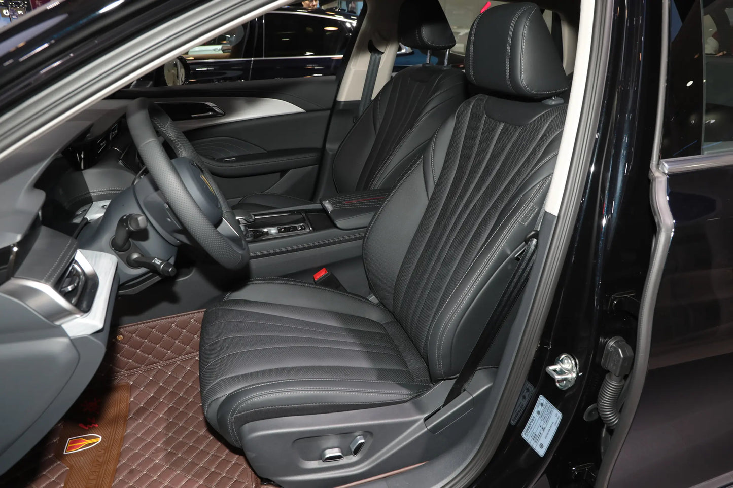 Hongqi H5 - Híbrido PHEV