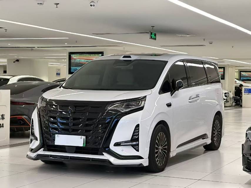 2024 Denza D9 DM-i 980 AWD Flagship -CG1709154