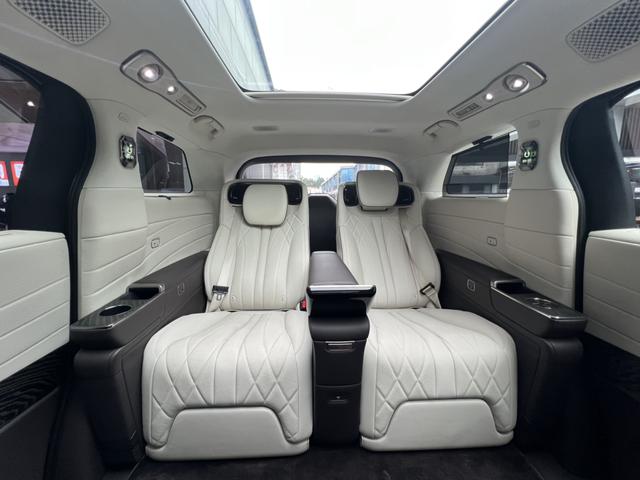 Certificated Pre-Owned Denza D9 DM 2024 PIONEER Four-Seat Leading Edition -u22529527