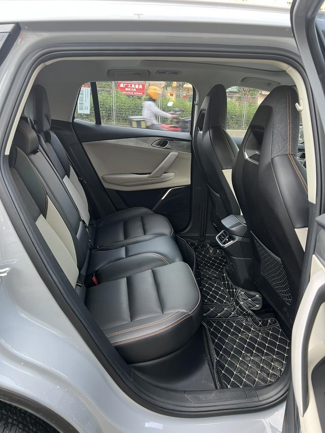 Certificated Pre-Owned Lynk & Co 06 EM-P 2021 84KM Range Edition Pro -u21135669