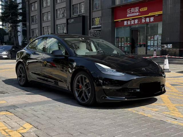 Pre-Owned Tesla Model 3 2021 Performance High-Performance All-Wheel Drive Edition