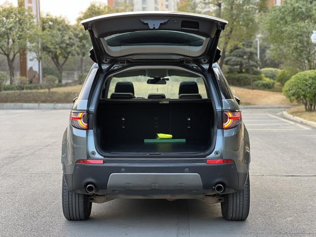 Certificated Pre-Owned Discovery Sport 2018 240PS SE Edition - u21623592