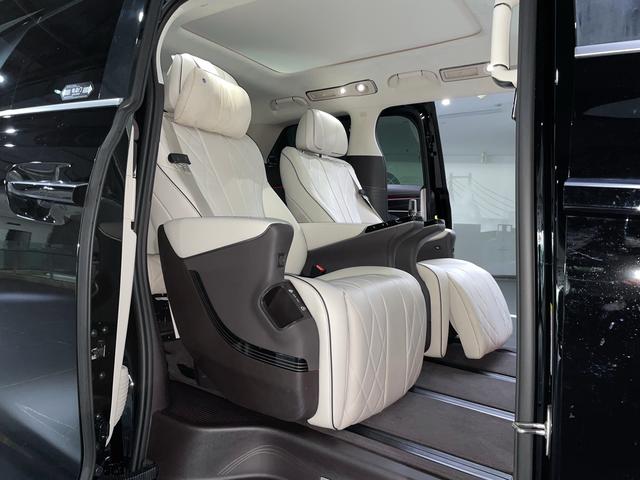 Certificated Pre-Owned Denza D9 DM 2024 Edition 980 4WD Flagship Model -u21698355