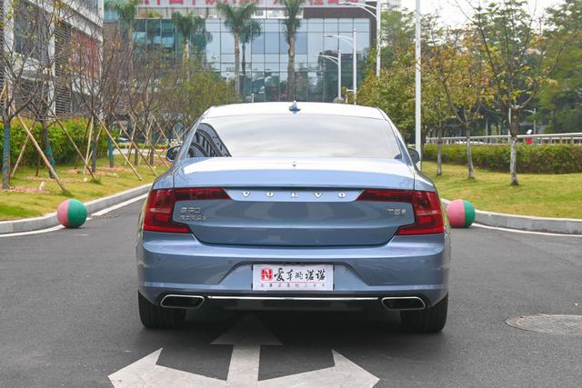 Certificated Pre-Owned Volvo S90 2018 T5 Inscription - u22059636