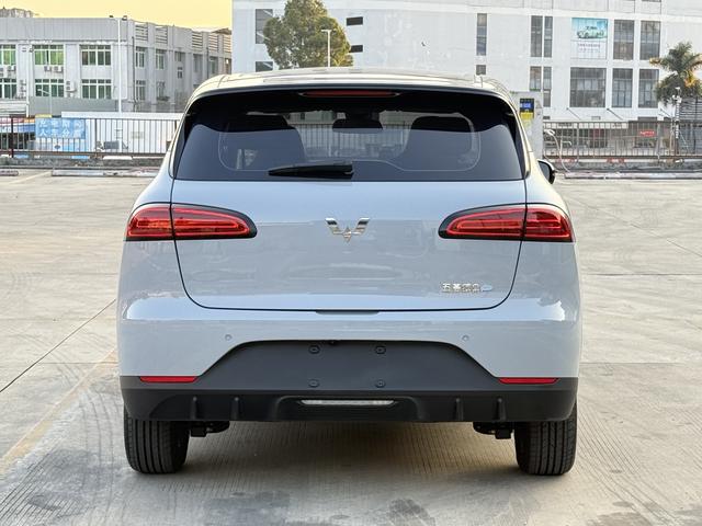 Certificated Pre-Owned SAIC-GM-Wuling Bingo PLUS 2024 Edition 401km Five-Seater Version