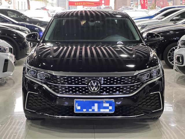 Certificated Pre-Owned SAIC Volkswagen Passat 2023 Restyled 330TSI Starry Luxury Edition - u22621699