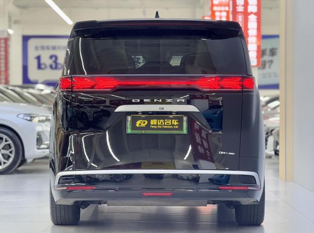 Certificated Pre-Owned Denza D9 DM 2024 980 4WD Honor Edition -u22526403