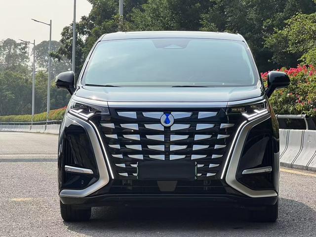 Certificated Pre-Owned Denza D9 DM 2022 970 4WD Flagship Edition -u22348759