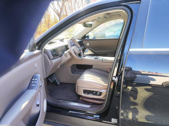 Pre-Owned Hengjie M7 2026 Extended Range Ultra 5-Seat 4WD Edition