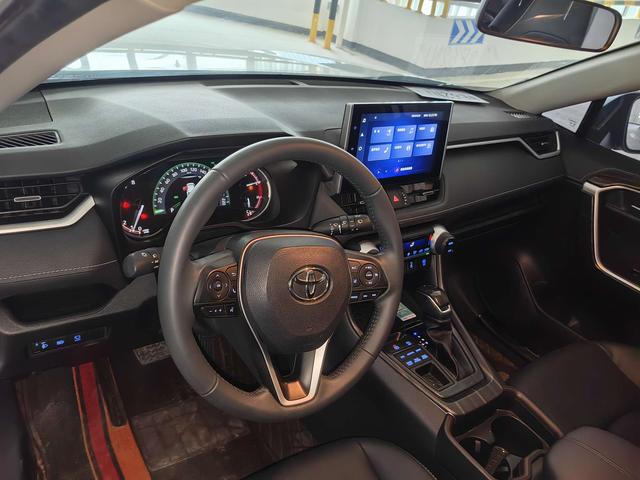 Certificated Pre-Owned RAV4 Rongfang 2021 2.0L CVT Four-wheel Drive Fashion Plus Edition - u22232164