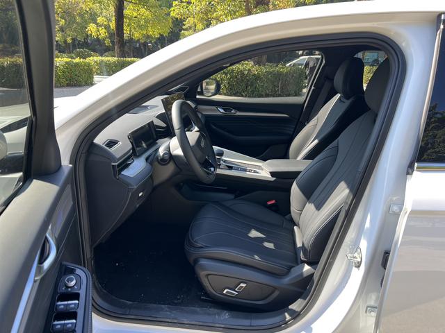 Certificated Pre-Owned Geely Xingrui 2025 1.5T Dongfangyao Fuyao Edition - u22206543