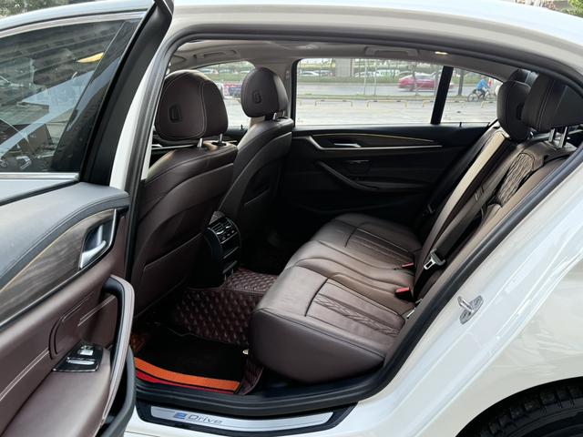 Certificated Pre-Owned BMW 5 Series PHEV 2019 530Le Luxury Package -u22453455