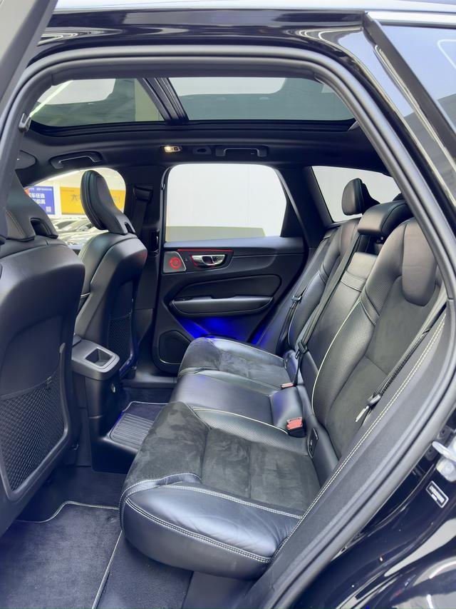 Certificated Pre-Owned Volvo XC60 PHEV 2019 T8 E-Drive Hybrid Inscription Sport Edition, China V Emission Standard
