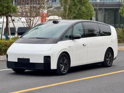 Certificated Pre-Owned Li Auto MEGA 2024 Ultra Edition -u21489507