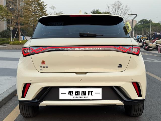 Certificated Pre-Owned BYD Dolphin 2023 Freedom Edition -u22465472