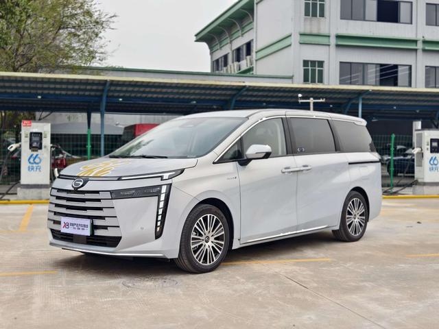 Certificated Pre-Owned GAC Trumpchi E8 PHEV 2024 2.0ATK 150km MAX+