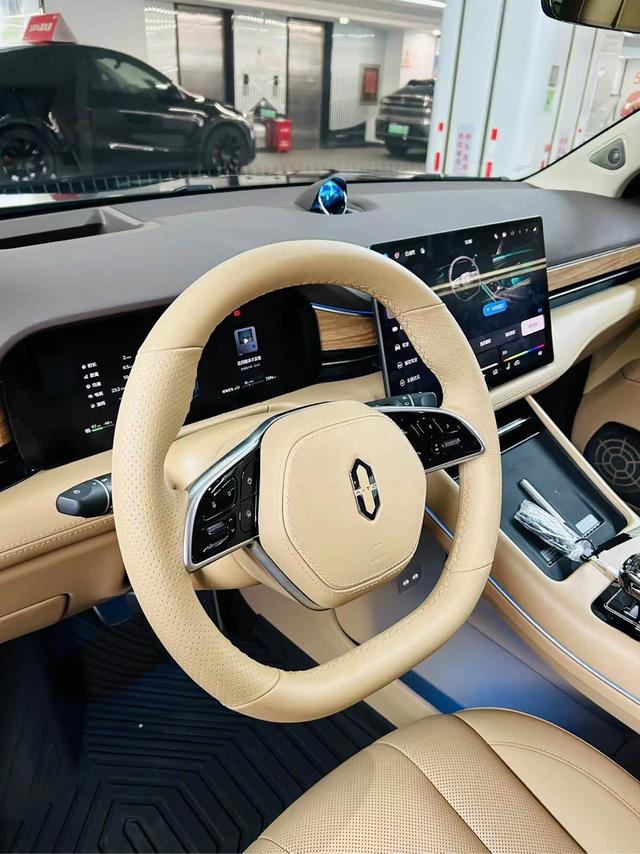 Pre-Owned Hengjie M7 2024 Ultra 5-Seat 4WD Intelligent Edition