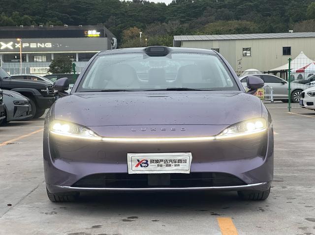 Certificated Pre-Owned Zhijie S7 2024 Ultra Four-wheel Drive Flagship Edition -u22538071