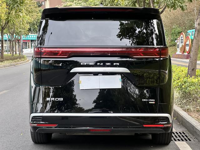 Certificated Pre-Owned Denza D9 DM 2025 Intelligent Driving Edition 1020 4WD Flagship Model -u22099247