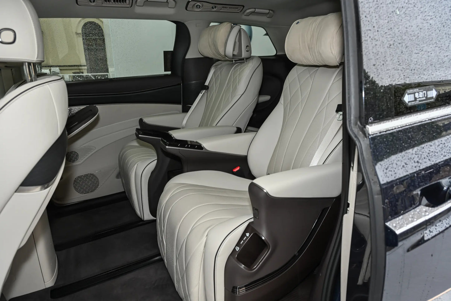 Denza Denza D9 DM - Híbrido PHEV