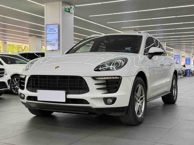 Certificated Pre-Owned Porsche Macan 2016 Macan 2.0T - u22572856
