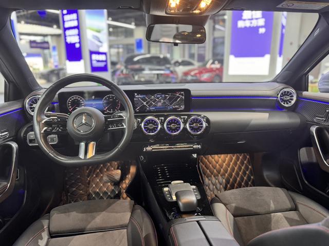Certificated Pre-Owned Mercedes-Benz A-Class 2023 A 200 L Sport Sedan Fashion Edition - u21899955