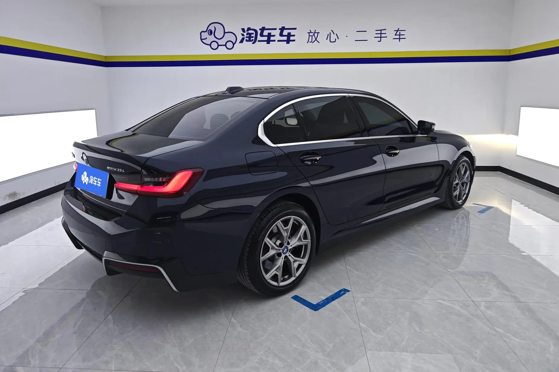 Certificated Pre-Owned BMW i3 2023 eDrive35L -u21631118